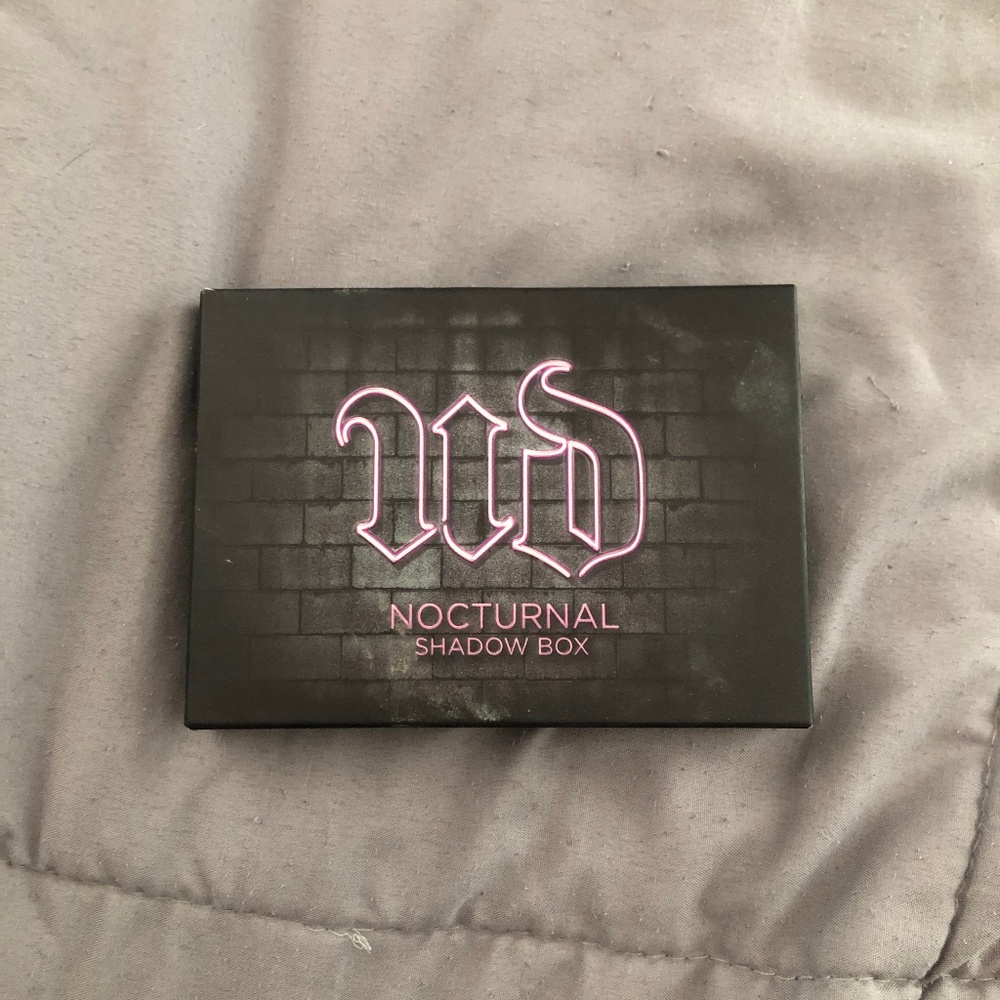 Urban decay eyeshadow palette